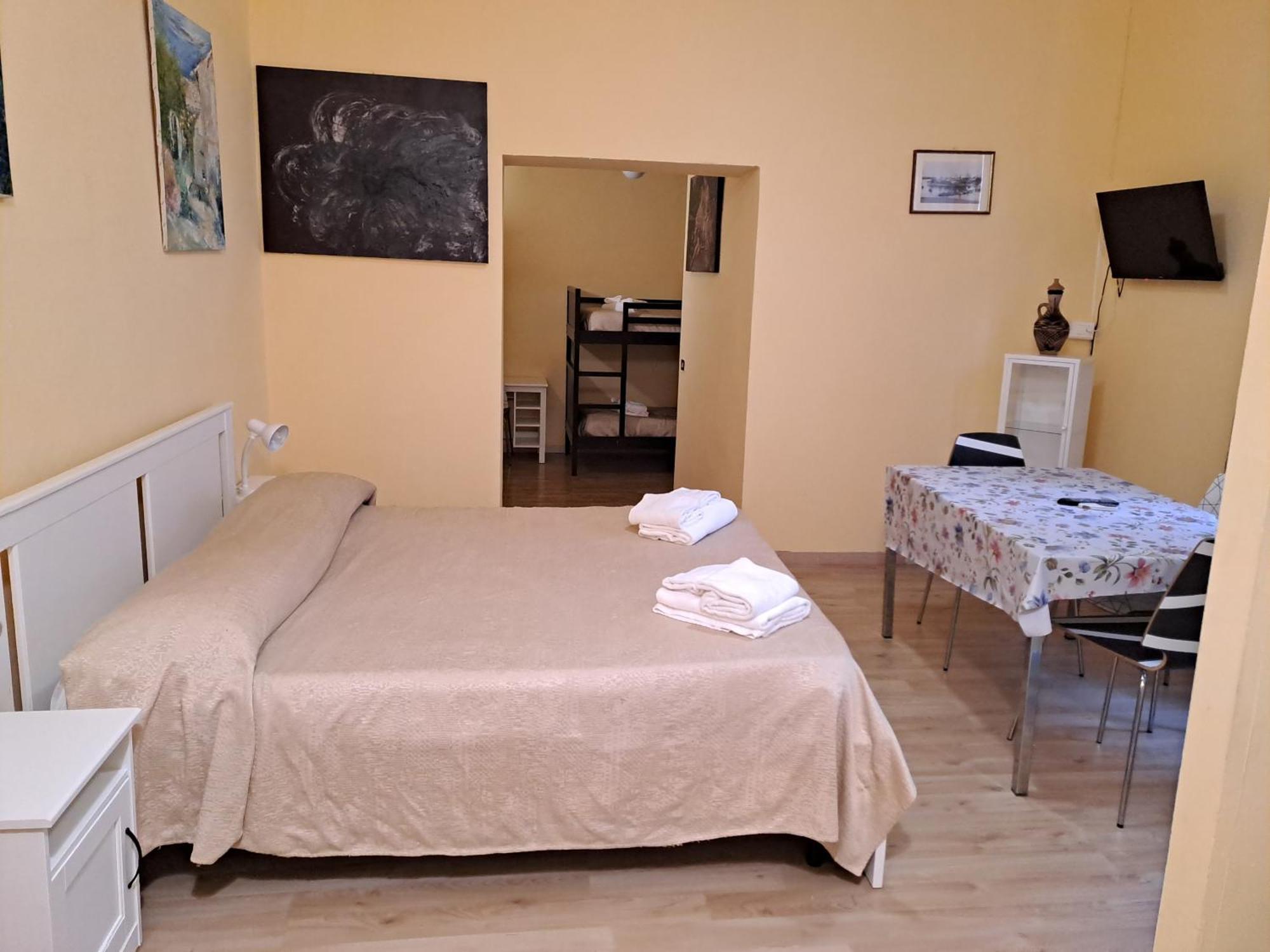 Giappone Inn Flat Livourne Extérieur photo